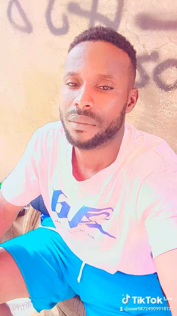 adamz4002