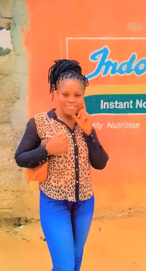 niNa9349