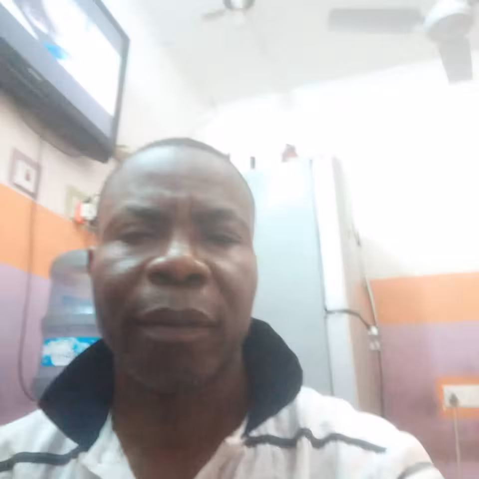 ninaDefi9367
